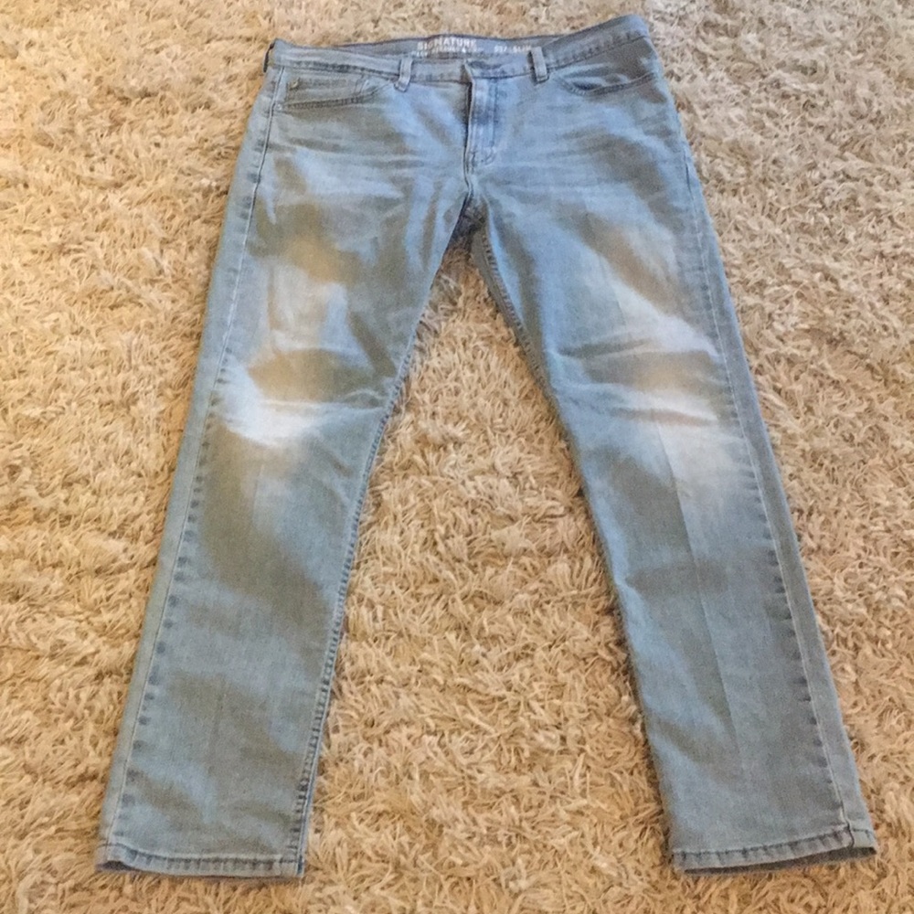 Levi signature light wash s37/slim 36X32